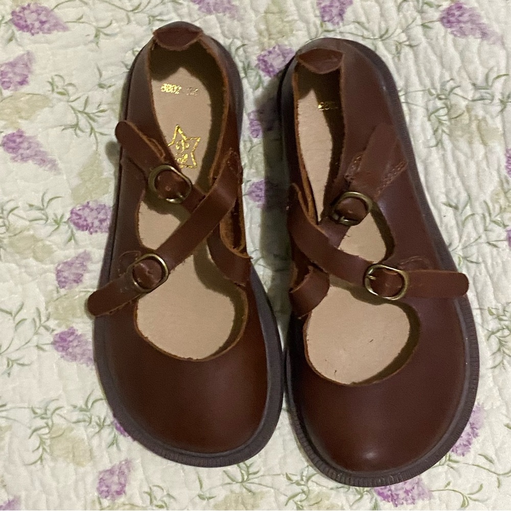 brown leather mary janes